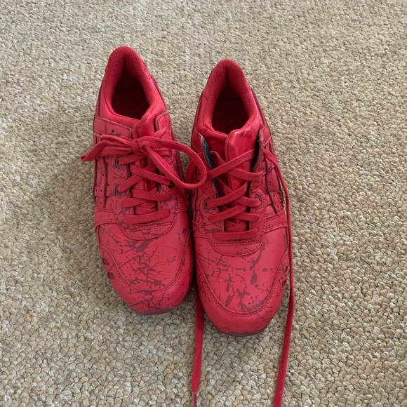 Men’s ASICS size 8.5 in red - Picture 2 of 4